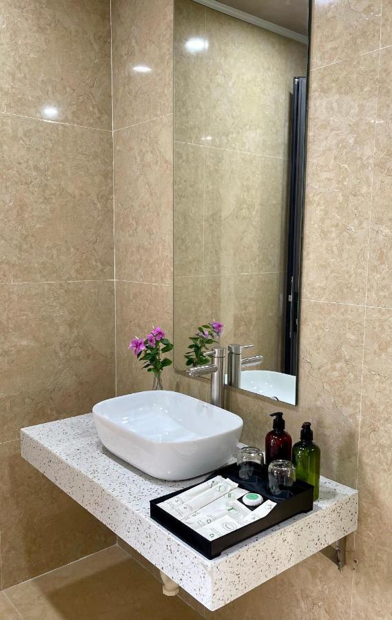 Phoenix Minh Chau Hotel Quang Ninh  Exterior photo