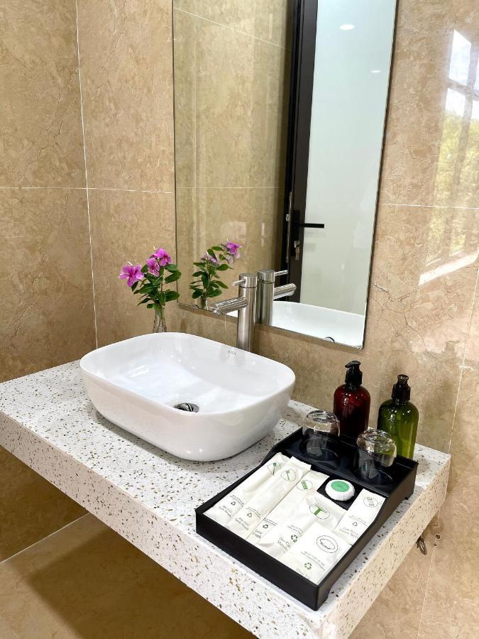 Phoenix Minh Chau Hotel Quang Ninh  Exterior photo